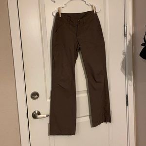 Women’s Patagonia Hiking/Travel Pants - Size 2